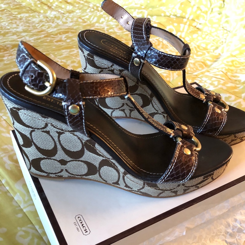 Coach Mary Alice Wedges